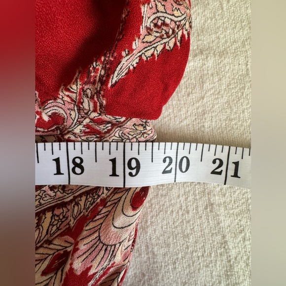 CLOSET CLEAR OUT: TDC Topson Wrap Top & Midi Skirt Set - Picture 9 of 14